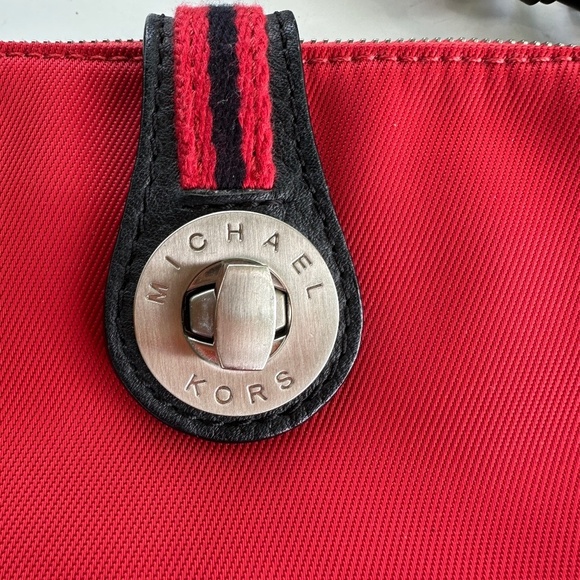 Michael Kors Red Nylon Twistlock / Zip Wristlet Crossbody Bag Small - Picture 4 of 11